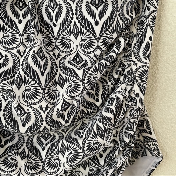 Bondeye Australia patterned black and white one piece ruched swimsuit - Picture 5 of 11